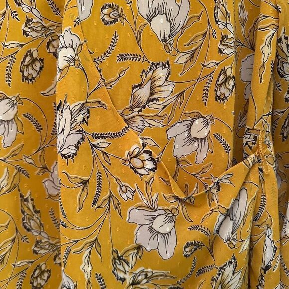 Banana Republic golden floral yellow wrap blouse - Picture 3 of 7